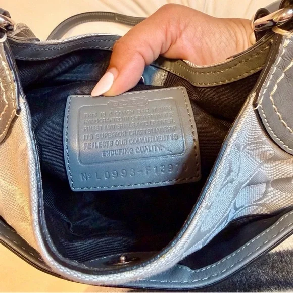 Coach Vintage Gray Hampton Hobo Grey Signature Crossbody HandBag - Picture 6 of 10